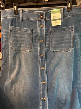 Button-Front Denim Skirt with Patch Pockets - Blue